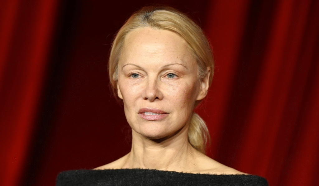 Satine Anais Geraldine Macht