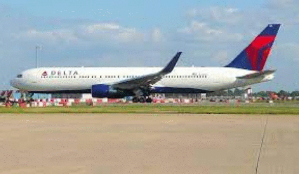Delta Flight 1329 Emergency Landing Jacksonville