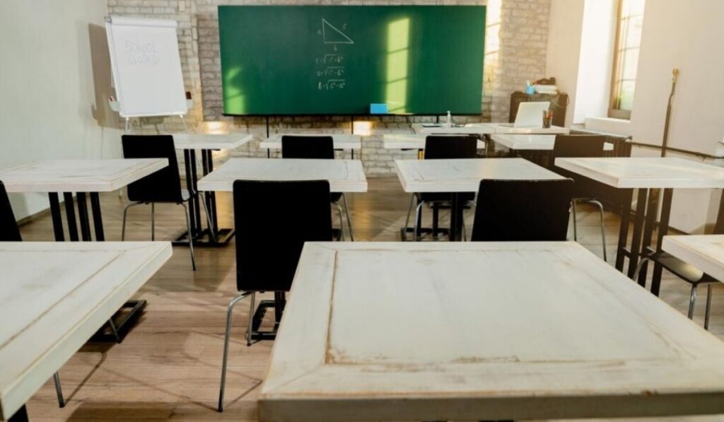 Classroom 15x