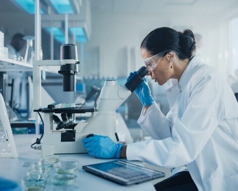 How Laboratory Information Systems Show Up in Real Pathology Work, Not in Sales Decks