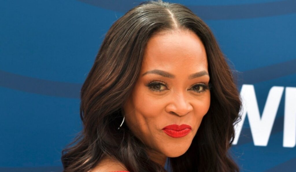 how old is robin givens