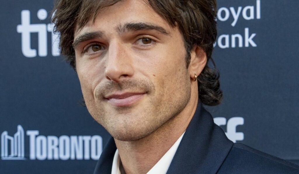 jacob elordi height in feet